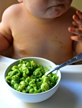 Healthy Mac and Cheese with avocado, greek yogurt, and spinach