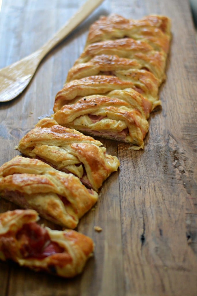 Braided Ham and Cheddar Bread for #BrunchWeek | Sarcastic Cooking