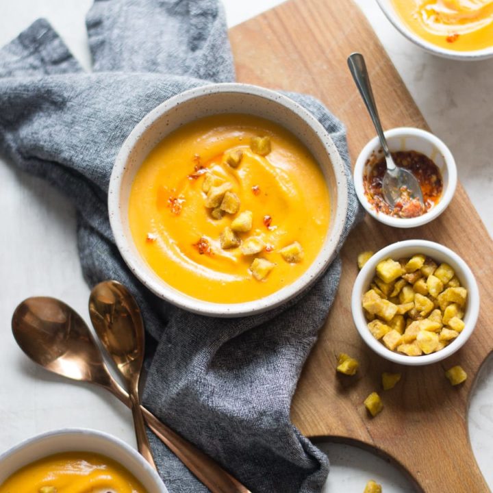 Roasted Grealic and Butternut Squash Soup with Chipotle Pepper | sarcastic Cooking