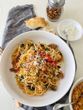 Rustic Sausage & Spinach Spaghetti with Garlic Breadcrumbs | Sarcastic Cooking