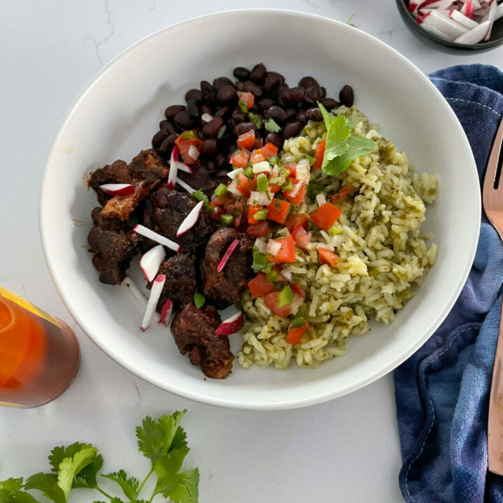 Roasted Poblano Mexican Rice in a burrito bowl | sarcastic cooking